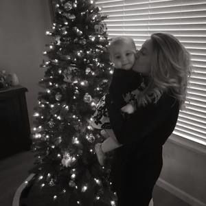 Meet your Posher, Cvjetana